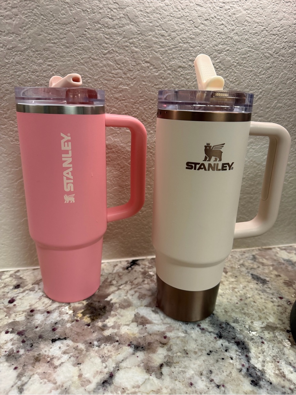 Set of 30 oz Stanley tumblers